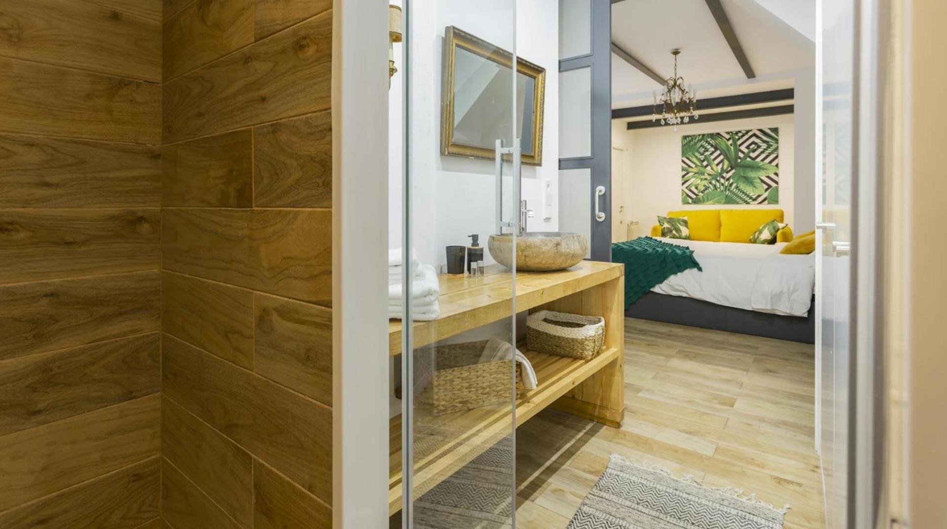 Hotel del amor Sunrise Estate